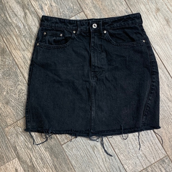 Zara Authentic Denim mini skirt - Picture 1 of 8